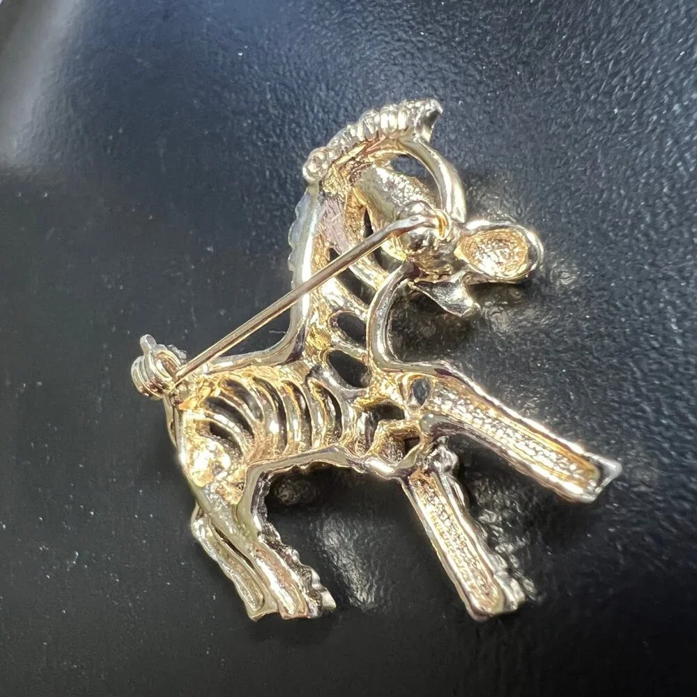 Vintage Sarah Coventry Zebra Brooch Open Gold Tone‎ Horse Figural Pin